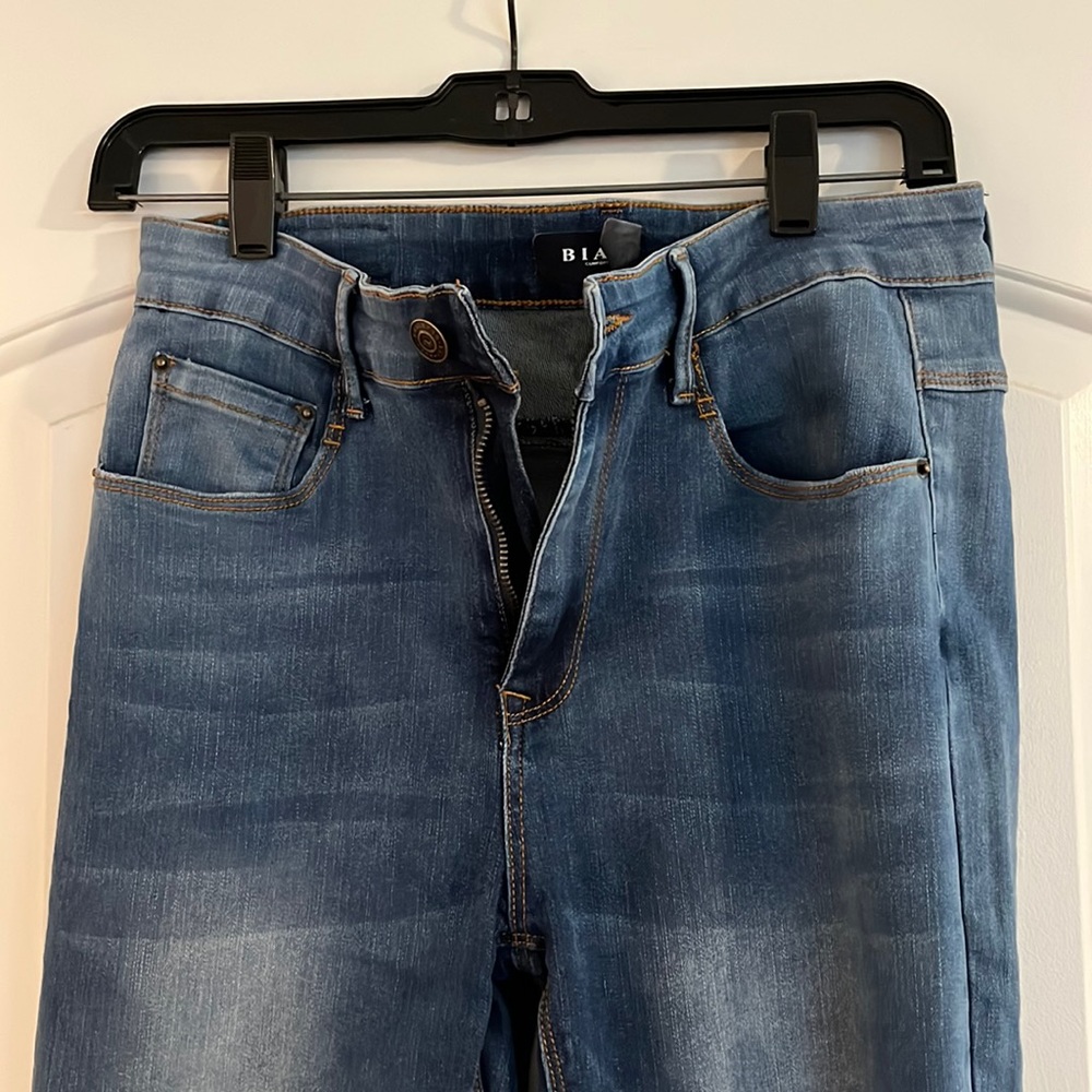 Bianco 27 inch skinny jeans